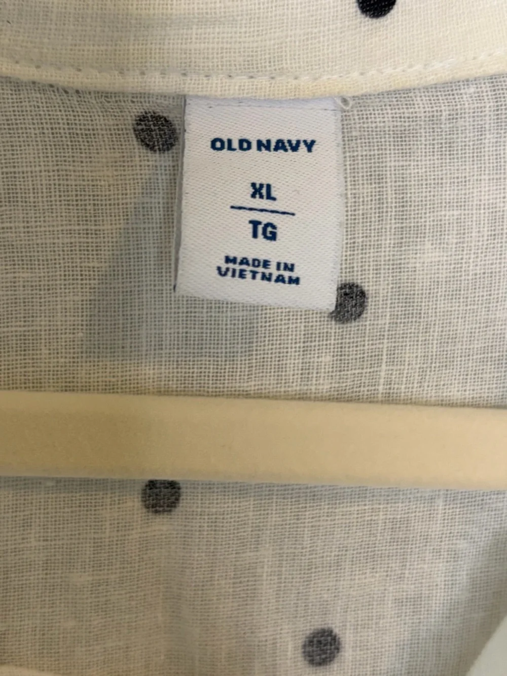 Old Navy White Polka Dot Button-Front Tie Hem Blouse - Picture 3 of 8